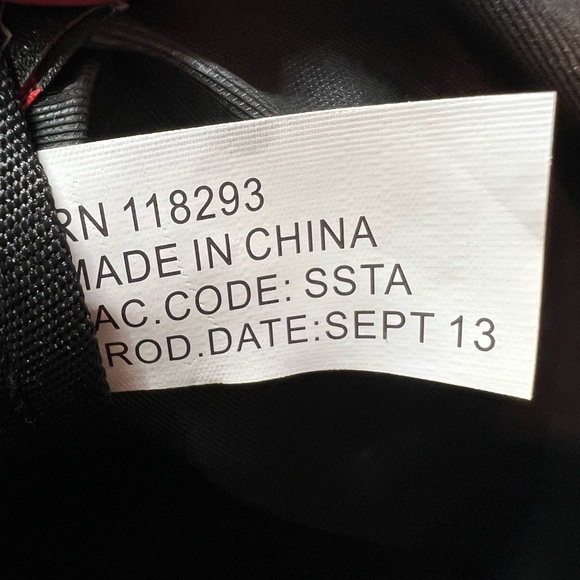 Harley Davidson Motorcycle Travel Duffle Gym Bag 20” Carry on with Strap - Picture 6 of 7